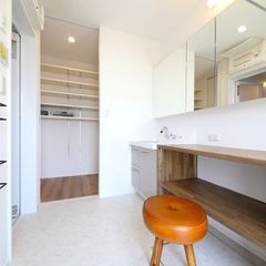 混雑することなく身支度がスムーズにできる洗面所