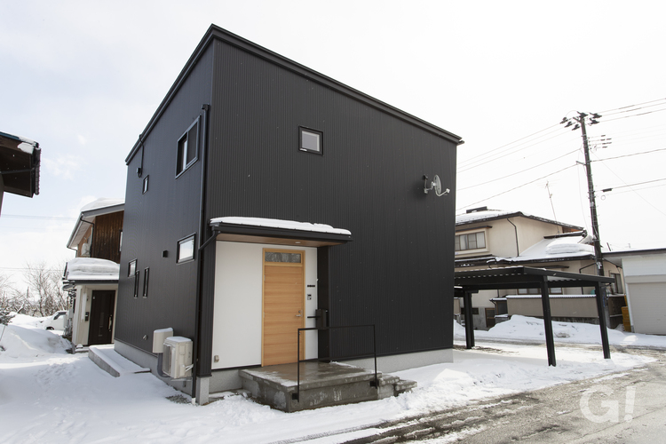 SAKURAIdesign サクライデザインの外観　今年は雪が多くて寒かったけど、家の中はポッカポカ