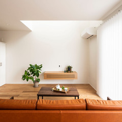 ビンテージソファ　ソファからの眺め　リビングルーム　TRETTIO　トレッティオ　さあはじめよう　３０歳からの家づくり　㈱櫻井建設