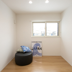 リノベーションアパート　寝室　明るくてきれい　寒河江市アパート　あったかアパート　入居者募集　