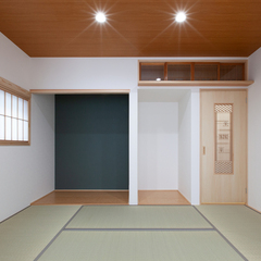 和室　懐かしい日本の和室　アクセントカラーが部屋を引き締めます　株式会社櫻井建設