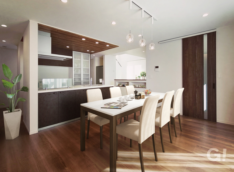 ダークブラウンで落ち着きのあるLDK