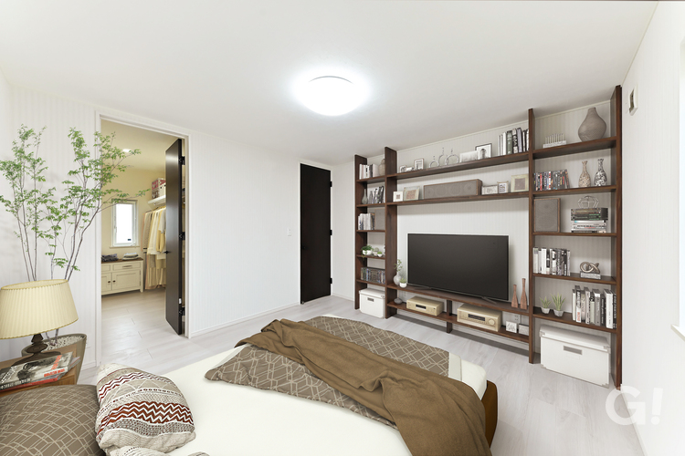 ウォークインクローゼット付のナチュラルな主寝室