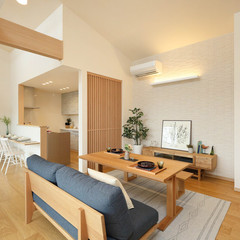 熊本市南区無田口町のフレンチな外観の家で広々した廊下のあるお家は、クレバリーホーム　熊本店まで！