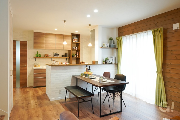 収納力のあるクロスがおしゃれなLDK