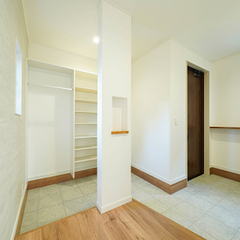 【上越妙高】こだわりの新築注文住宅はジャスミーハウスにお任せください！【玄関ホール】