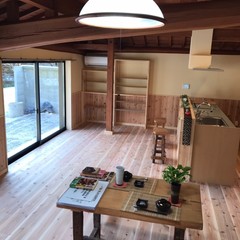 和テイストな落ち着きのあるリビングは高知県香南市の岩城建築設計事務所にお任せください！