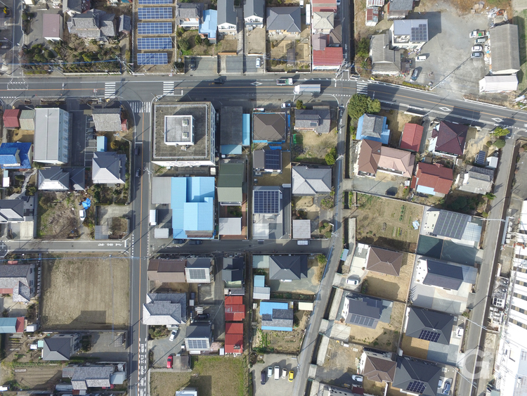 高性能注文住宅リッケンハウジンの太陽光パネル平設置の写真
