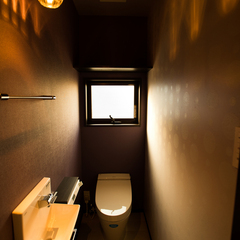 こだわりの落ち着きトイレ　SAI一級建築士事務所