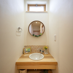 ナチュラルテイストの家 家事ラクな水回り