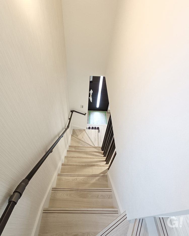 おうちの中をつなぐ階段も、 実は大切なインテリアのひとつ