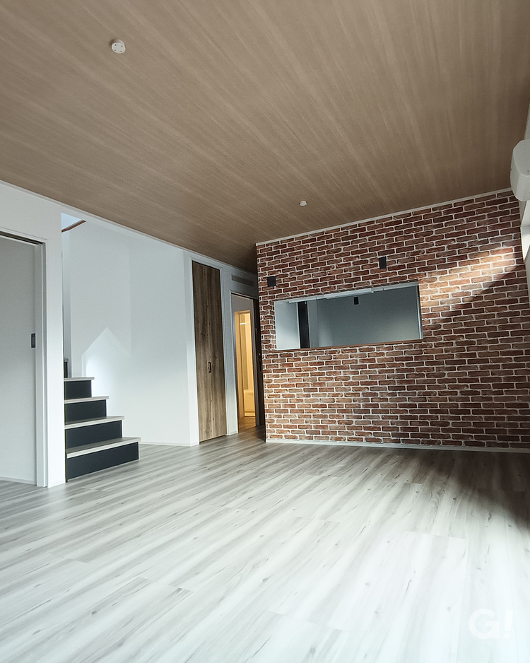 木目で魅せる、落ち着きのある住まい