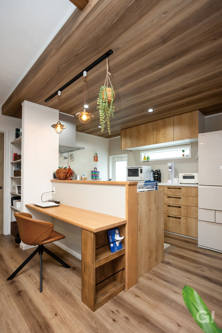 下がり天井のキッチン