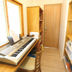 キッチン横の部屋