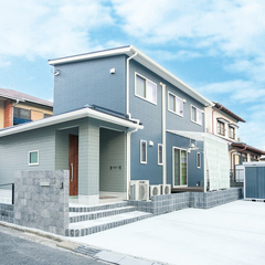 2色が映える外観