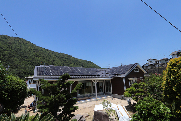 注文住宅の自然と共存するのびやかで美しい平屋住宅の写真