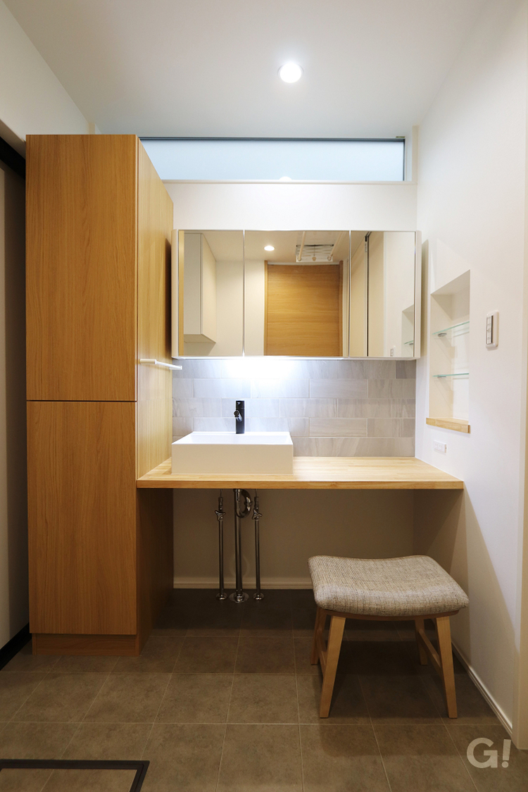 収納・動線とも抜群！時間をかけて自分磨きできるシンプルモダンな洗面室