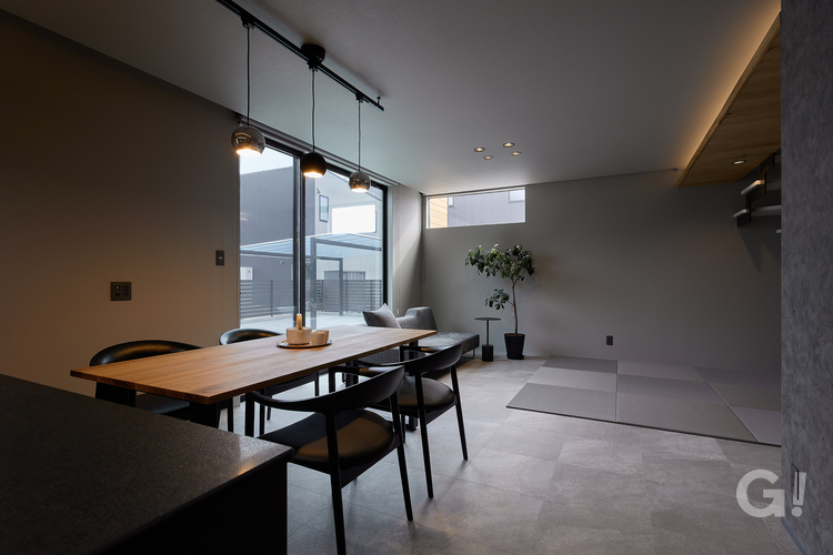 スタイリッシュ感＆落ち着きある印象を届けてくれるシンプルモダンなLDK