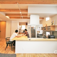 オシャレを奏でるカウンターキッチンがある暮らし