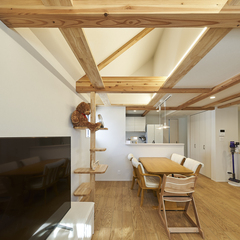 化粧梁がカッコイイ♪注文住宅のおしゃれで開放感あふれるＬＤＫ
