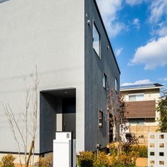 シャープなラインがかっこいいシンプルモダンなお家