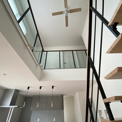 ダイナミックな開放感が自慢となるスタイリッシュなLDK