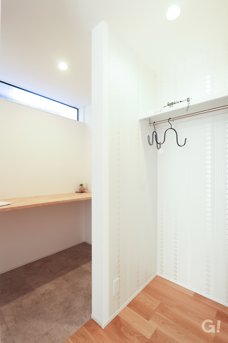 お庭とつながる家　家事スペース