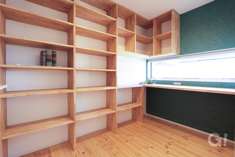 お庭とつながる家　書斎