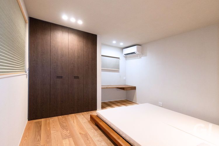 家族の距離がちょうどいい二世帯住宅　主寝室