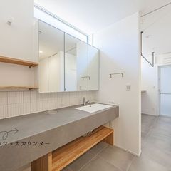 吹抜けダイニング×ヌックのある家　洗面所