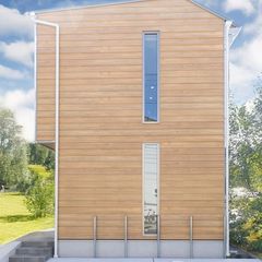 ヘーゼルブラウン×ブルーグレーのおしゃれな家　外観