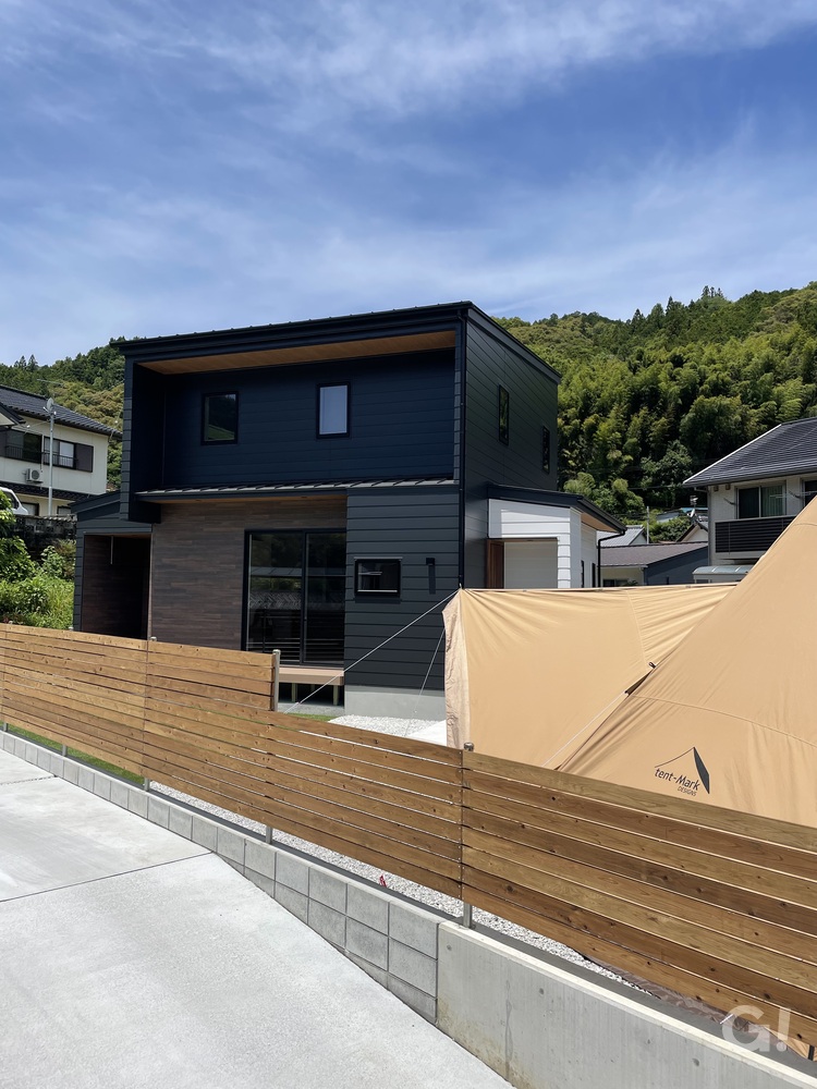 シンプル＆シックで大人カッコ良く存在をあらわすシンプルモダンな家