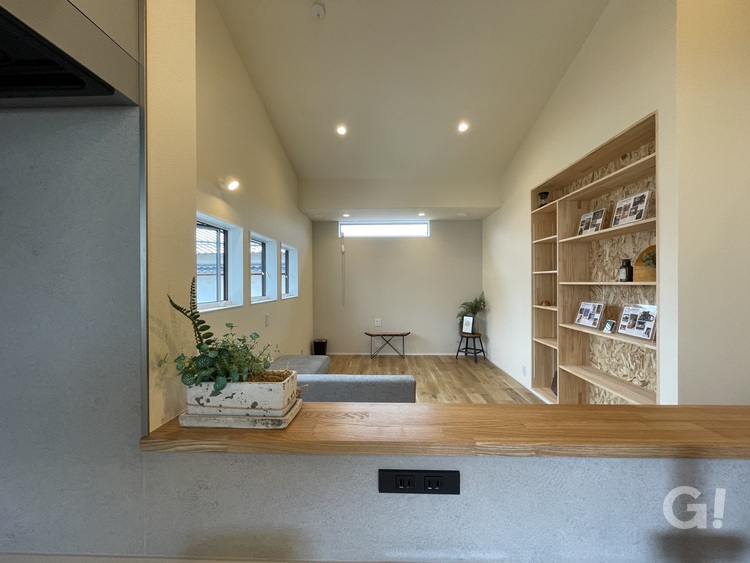 ここから眺める家族の姿が好き！家事ラクが嬉しいシンプルモダンなキッチン