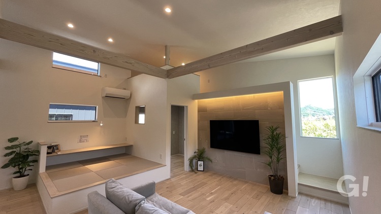 心ゆくまで寛げる！和の癒しも感じられる小上がり畳＋シンプルモダンなLDK