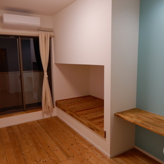 造作収納棚でアウトドア用品もたっぷり収納できちゃう注文住宅