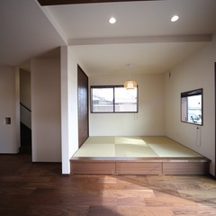 小上がり畳スペースに収納も！