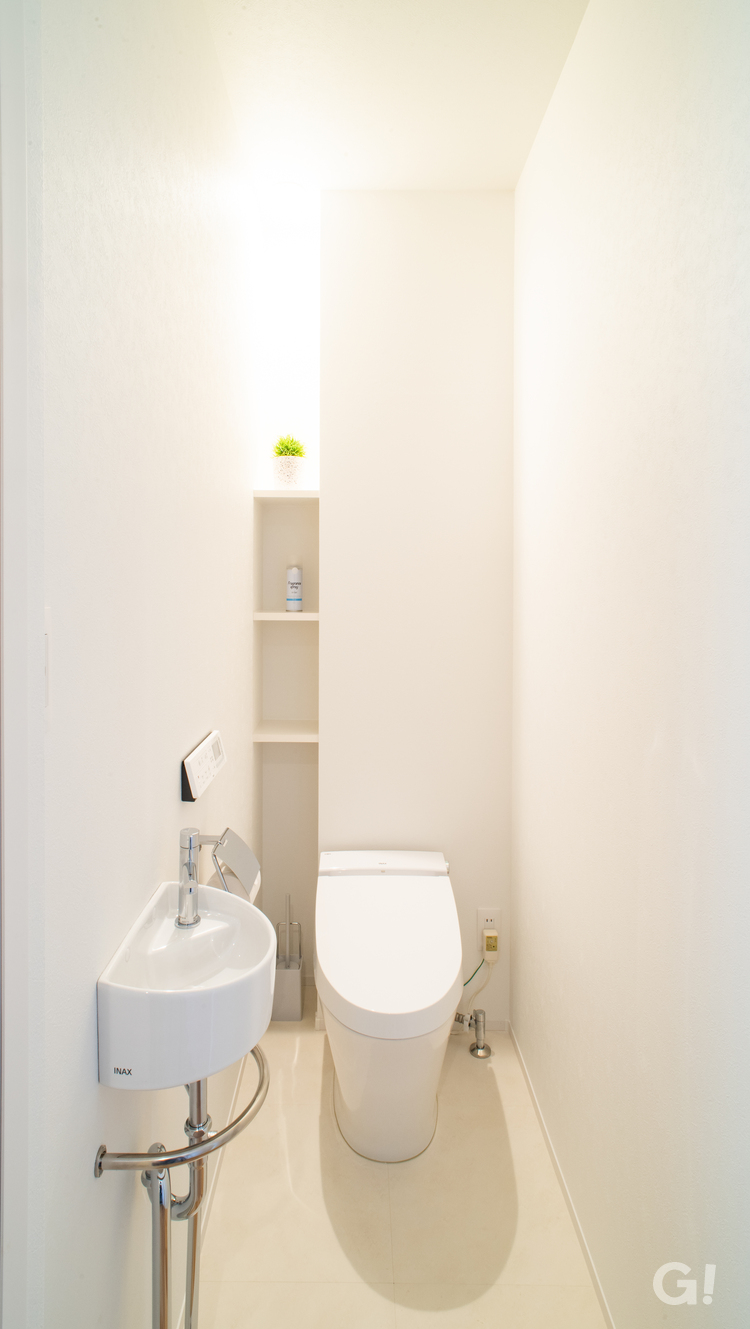 北欧デザイン住宅TRETTIO GRADのタンクレストイレ写真