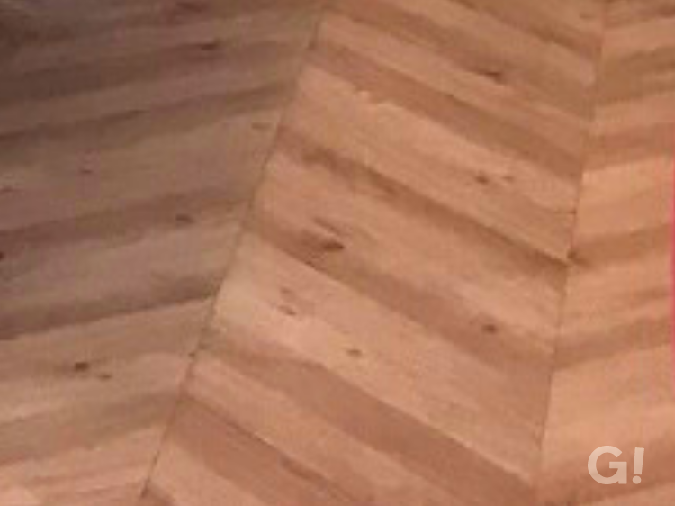 Dフロア　フレンチヘリボーン　LIXIL(ﾘｸｼﾙ)｜ヘリボーン調の床材の写真