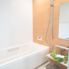 明るく開放感のある浴室でリラックスタイム。北欧デザイン規格住宅TRETTIO GRAD(トレッティオグラード)