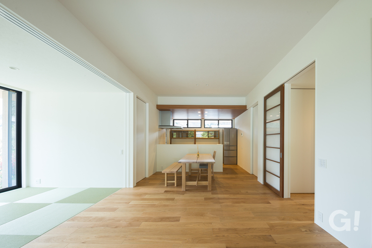 いつでも心穏やかな時がゆっくり＆優しく流れる美しい規格住宅のLDK