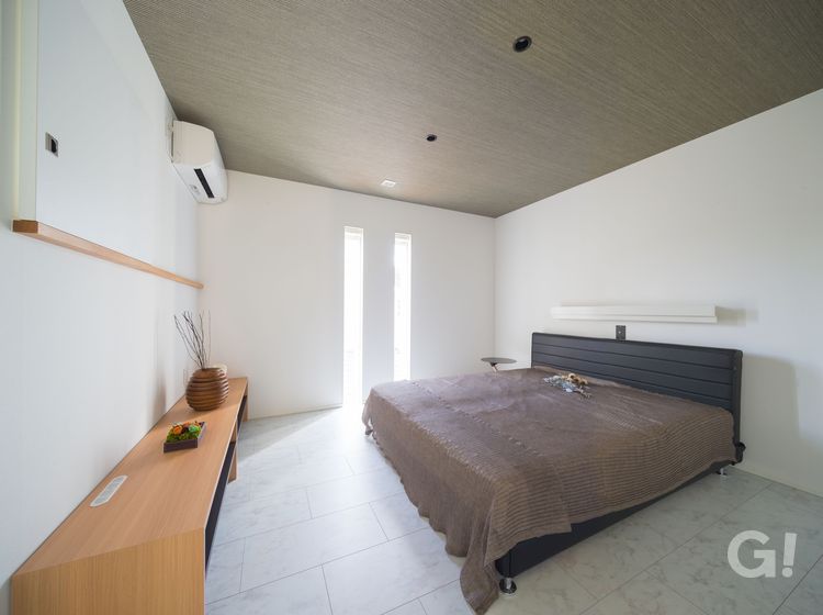 心豊かにリラックスした気持ちで過ごせる美しい規格住宅の寝室