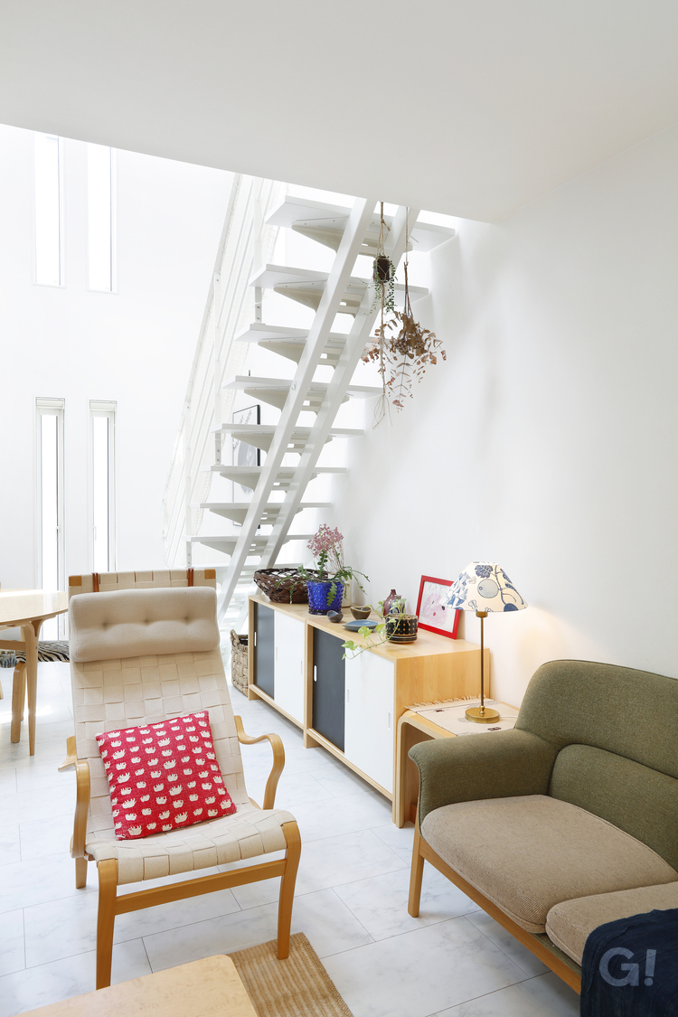 自然と集い＆笑顔に満ちあふれる美しい規格住宅のリビング