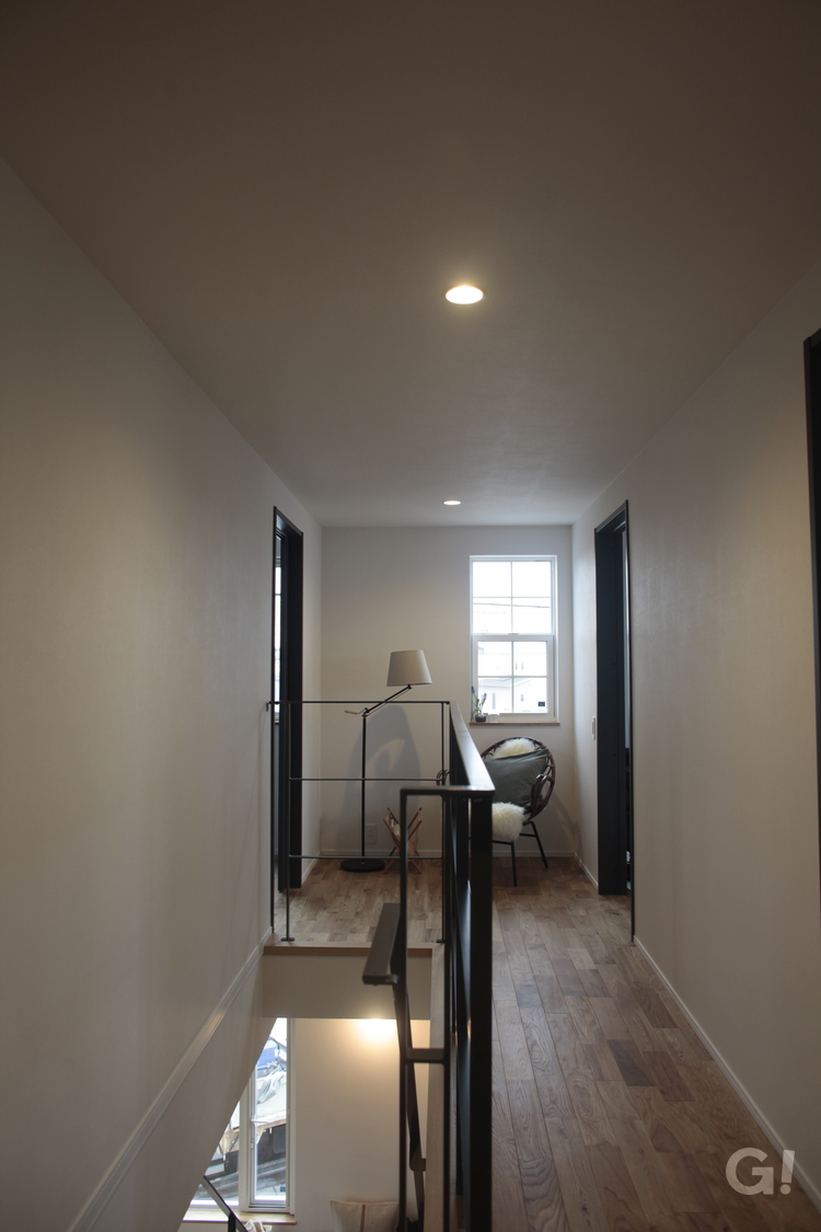 ココが1番寛げる最高の空間！好きな時間が流れる美しい規格住宅の2階廊下