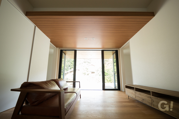 四季折々の光＋風を全身で感じられる美しい規格住宅のリビング