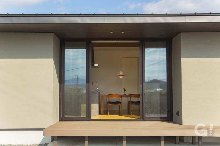 『和の雰囲気にそっと包まれたい！陽だまりの優しさに癒される美しい規格住宅の縁側』の写真