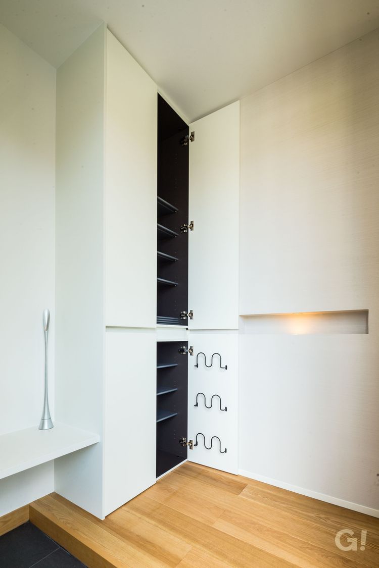 いつでも優しい雰囲気でお出迎えしてくれる美しい規格住宅の玄関