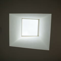 ワンランク上の快適さとなる美しい規格住宅のトップライトがある暮らし