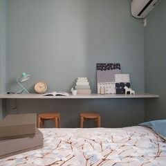 スタディスペースもあり自分だけの時間を満喫！落ち着きのある北欧スタイルの寝室