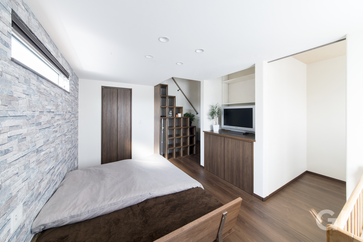 デザイン住宅の家族だけの空間を作れるオシャレな寝室のおうち写真