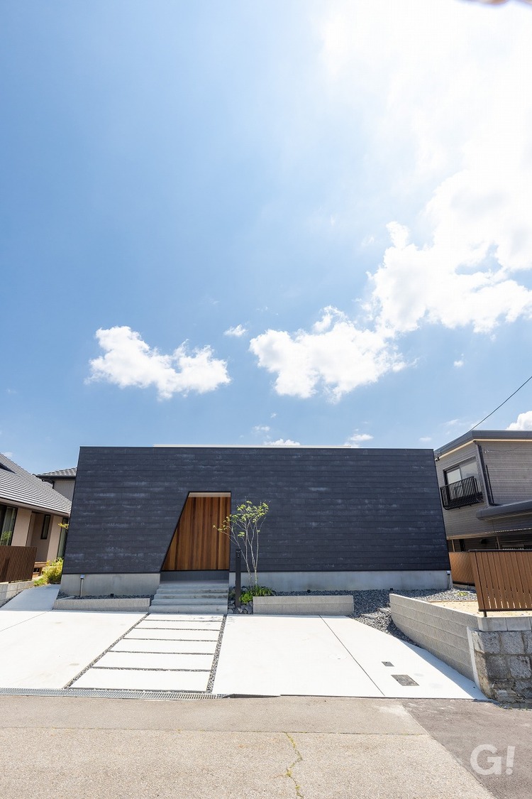 注文住宅の非日常感に魅了される美しい平屋住宅の写真